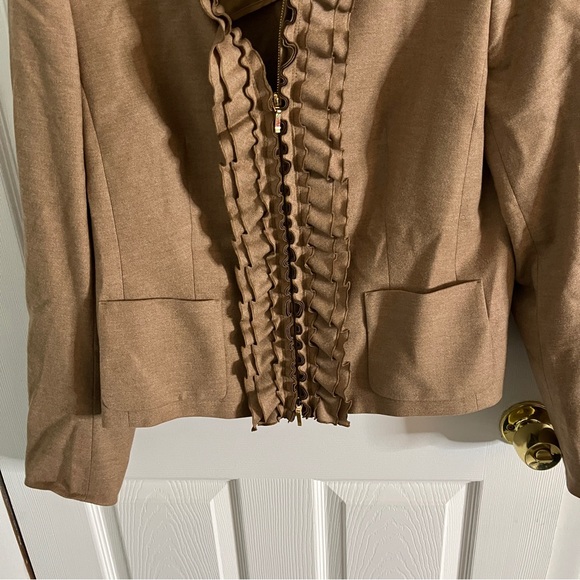 Escada Ruffled Front Zippered Blazer Pecan - Picture 3 of 11